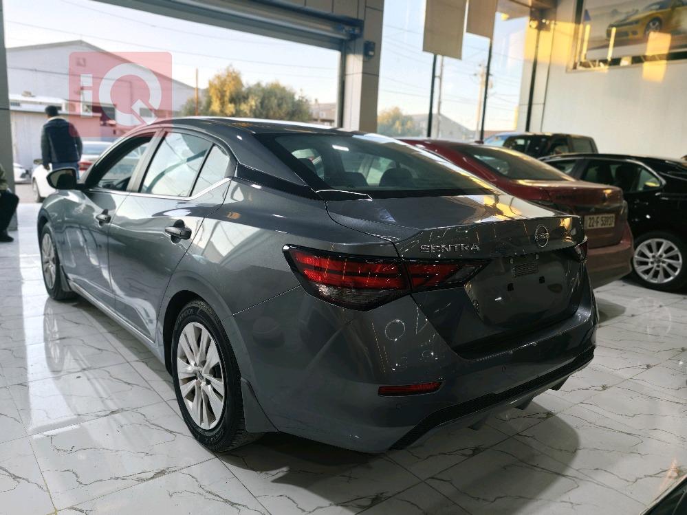 نيسان سنترا